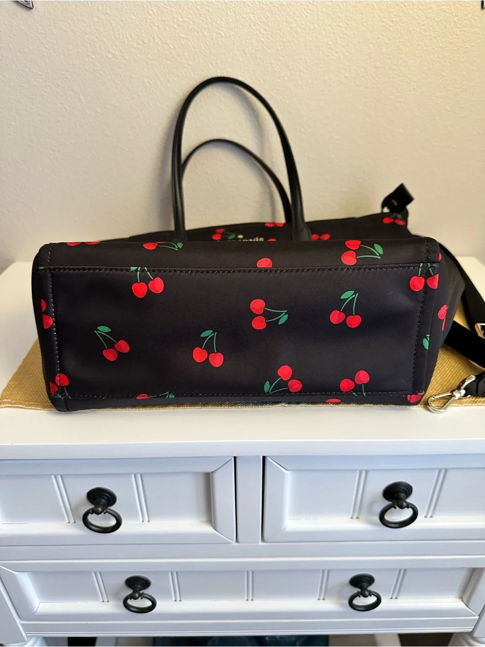 Kate Spade New York CHELSEA MEDIUM CHERRY SATCHEL
